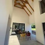 Villa Na Zatoni *